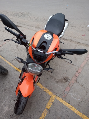 Ducati Monster 696