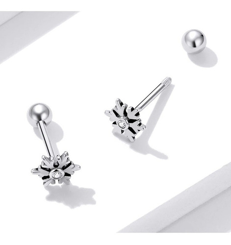 Imagen 4 de 8 de Anillo Ajustable Y Aretes Copo De Nieve Para Mujer En Plata