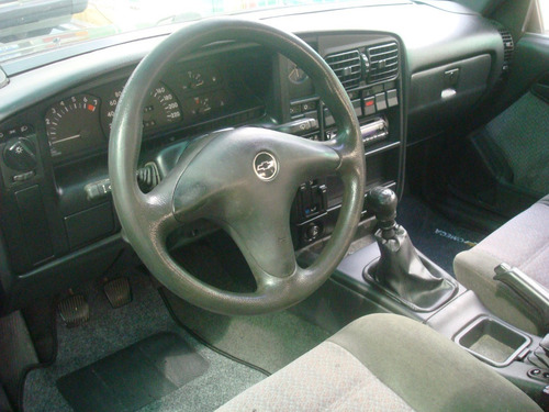 Imagem 9 de 14 de Chevrolet Omega Gls 2.2 Mecânico Gasolina 1997