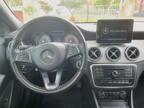 Mercedes-Benz Clase GLA 1.6 Gla200 Urban 156cv