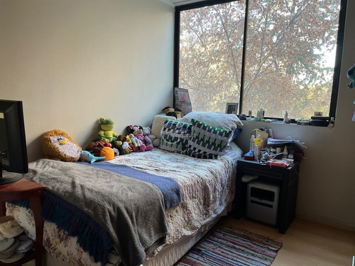 2 Dorm. 2 Baños. Estacionamiento Y Bodega En Las Condes