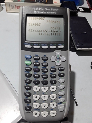 Culadora Ti-84 Plus Silver Edition Buen Estado