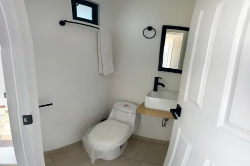 Casa En Fraccionamiento Con Alberca Y Seguridad