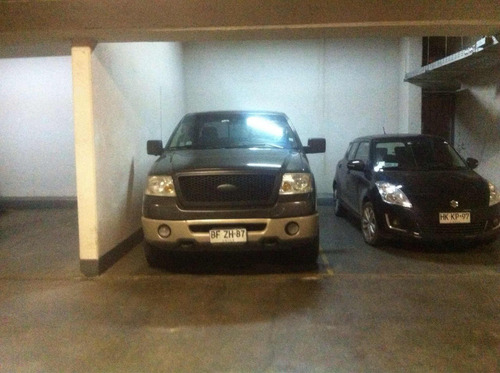 Vendo Estacionamiento Bellavista (buena Inversión)