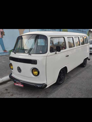 Volkswagen Kombi 1.6 Standard 4p