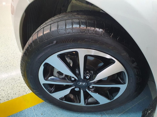 Imagem 12 de 14 de Hyundai Hb20s 1.6 Comfort Style 16v 2019