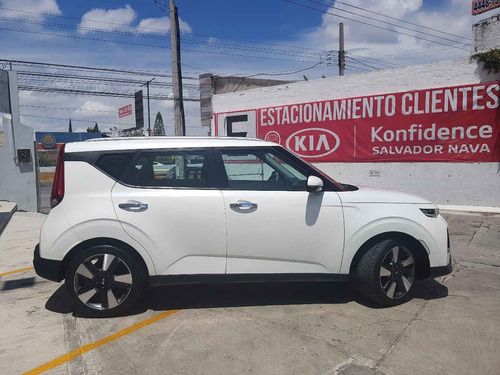 Imagen 5 de 15 de Kia Soul 2020 5p Ex Pack, 2.0l, 147hp, Ta6, F. Led, Ra-18