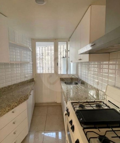 Edificio En Venta En Nápoles