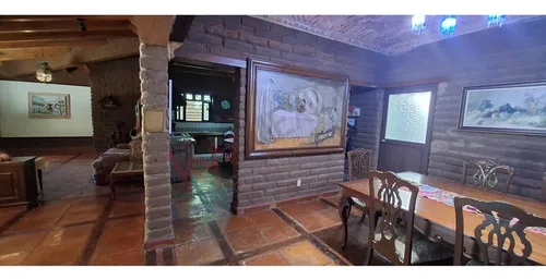 3 Casas Independientes En Zona Sur: Vive La Tranquilidad De Un Hogar Familiar En Un Ambiente Camp...