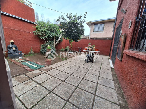 Casa En Venta Aislada De 3 Dorm. En Maipú, Villa Los Héroes