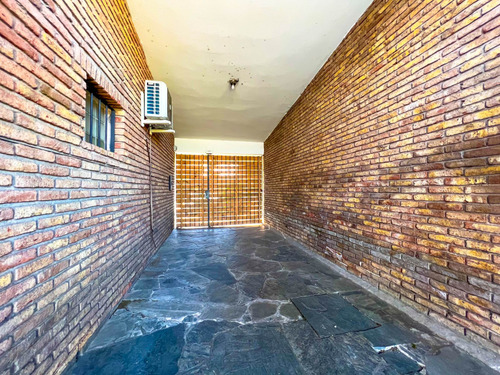 Venta Casa 3 Dormitorios Carrasco Sur