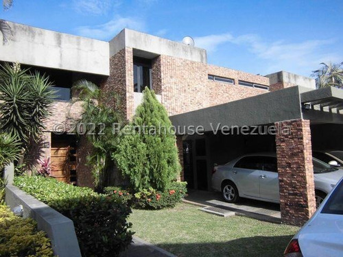 Casa En Venta Ubicada En Las Quintas Del Norte Valencia Carabobo 24-4508, Eloisa Mejia