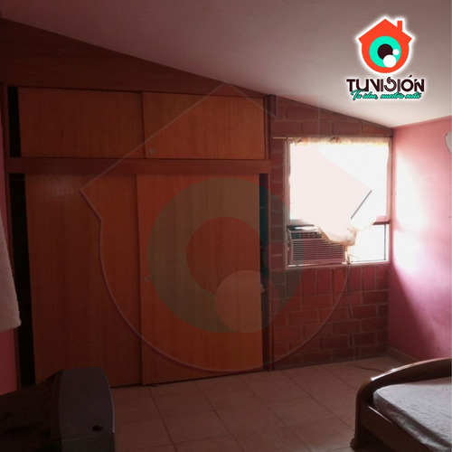Imagen 7 de 9 de Town House (casa) En Valle Claro, Urbanización Valle Chara, Charallave, Miranda