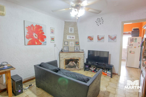 Casa De 4 Ambientes En Martínez Con Cochera Jardín Terraza Y Playroom.