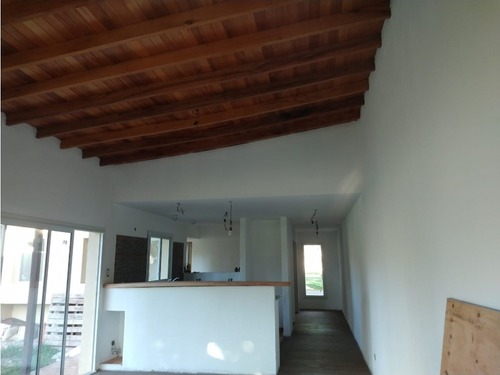 Casa A Estrenar 2 Ambientes La Caleta