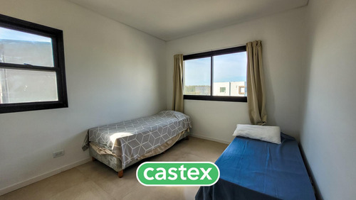 Casa En Venta En Araucarias, Puertos Escobar