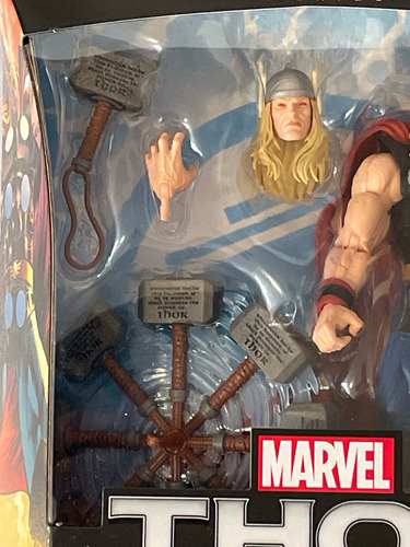 Thor Ragnarok Marvel Legends Deluxe Mjolnir Efecto Giratorio (Usado)