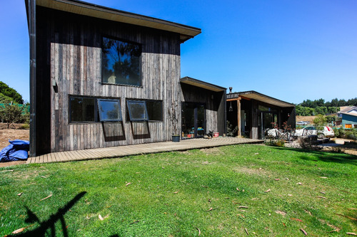 Se Vende Moderna Casa Sector Huasos.
