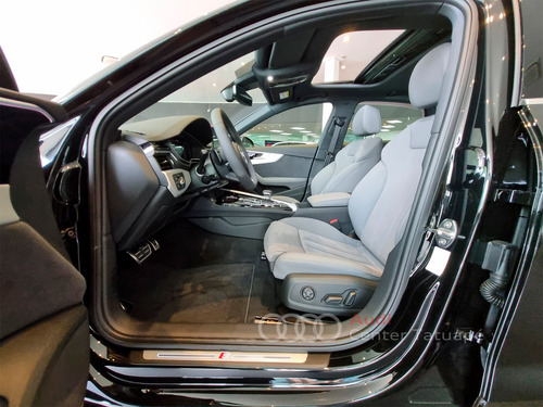 Audi A4 2.0 TFSI MHEV S LINE QUATTRO S TRONIC