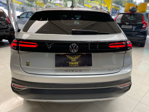 Volkswagen Nivus 1.0 Highline 200 Tsi Aut. 5p 6 marchas