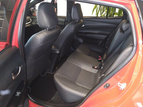 Imagem 7 de 13 de Toyota Yaris 1.5 16v Flex X Way Multidrive