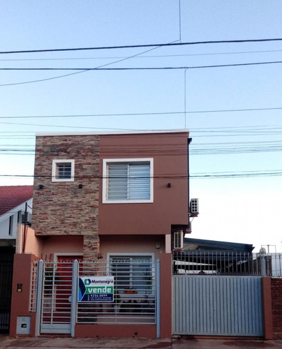 Casa En Venta En Berazategui