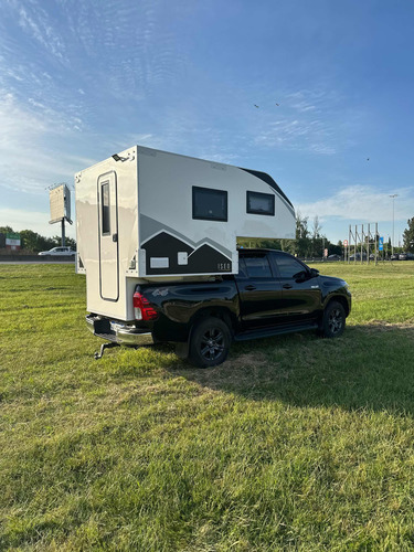 Camper Para Pickup Doble Cabina Marca Iseo