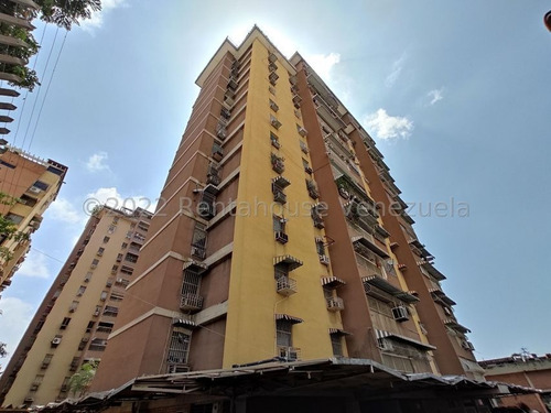 Imagen 5 de 20 de Apartaeto En Venta En Urb El Centro Av Bermudez Db 23-1690