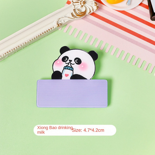 Lindo Broche Acrílico Con El Nombre De Un Panda, Bonito, Esc