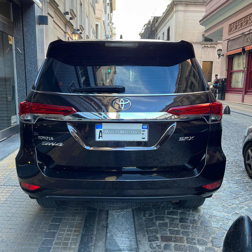 Imagen 6 de 25 de Toyota Sw4 2019 2.8 Srx 177cv 4x4 7as At Automatica Lucsc