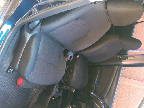 Nissan Versa 1.6 16v (gnv 16m²) - Particular