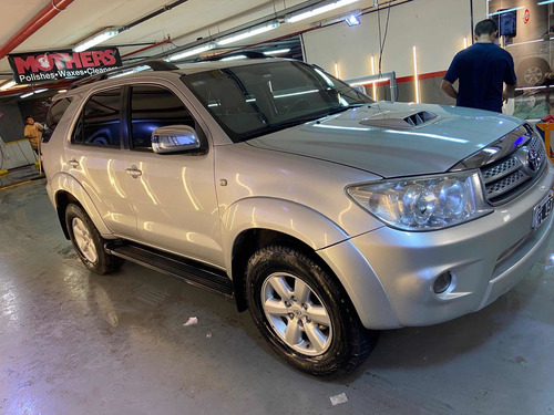 Toyota Sw4 3.0 Srv Cuero I 171cv 4x4 5at 2011