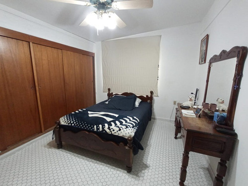 Imagen 10 de 18 de Casa En Venta En El Cafetal Calle Cerrada