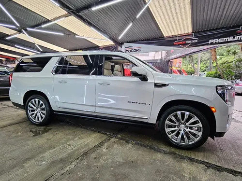 GMC Yukon 6.2 Denali 8 Vel Awd At