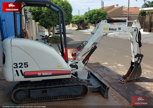 Imagem 2 de 8 de Mini-escavadeira Bobcat 325 Ref.208446