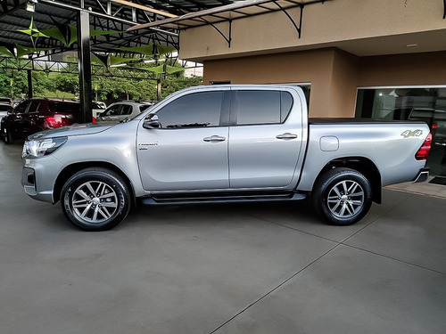 Imagem 8 de 15 de Toyota Hilux 2.7 Srv 4x4 Cd 16v 4p 2019