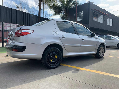 Peugeot 207 1.4 Sedan Xs