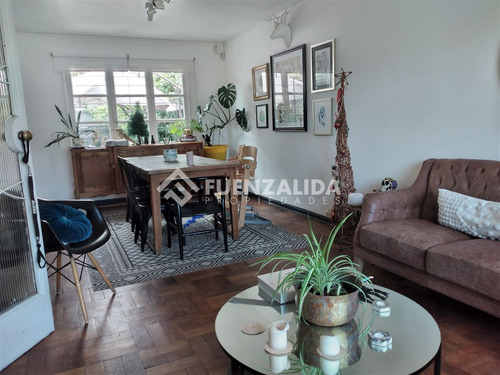 Casa En Venta, 4 Dormitorios 1serv, Metro Bilbao, Las Condes