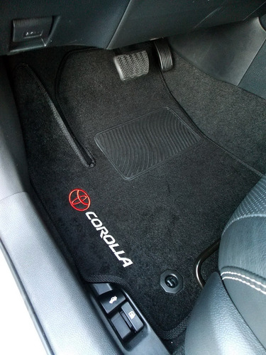 Imagem 3 de 8 de Tapete Toyota Corolla 2020 2021 Luxo Carpete 22