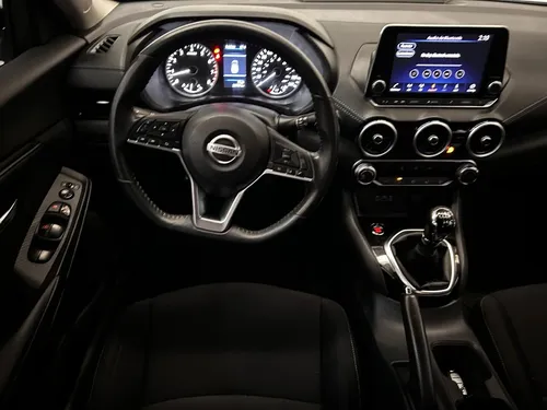 Nissan Sentra 2.0 Advance Mt