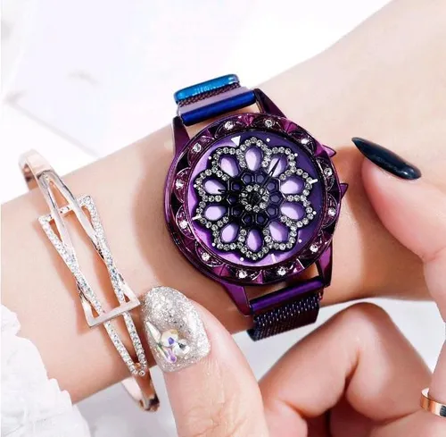 Reloj con pulsera magnetica sale