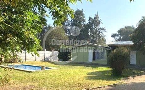 Casa En Venta De 4 Dorm. En Colina
