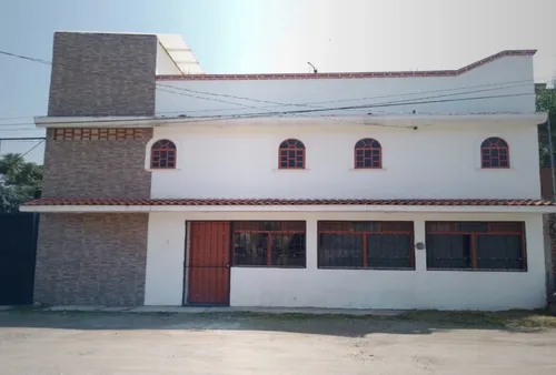 Casa De Dos Nieveles, Ubicada En La Colonia San Cristobal Tepontla, Puebla