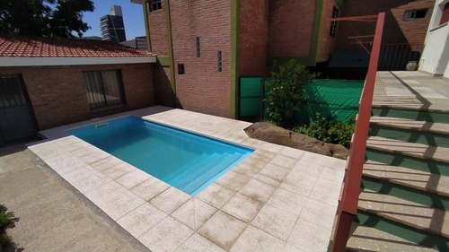 Imagen 3 de 14 de Alquilo Casa Grande Villa Suiza A Metros Del Reloj Cucú Con Piscina
