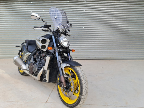 Imagen 3 de 12 de Yamaha Vmax 1700