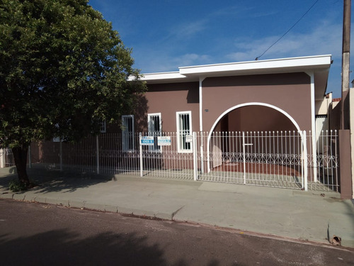 Vendo Casa De Laje, 3 Dorms Centro De Sta Fé Do Sul