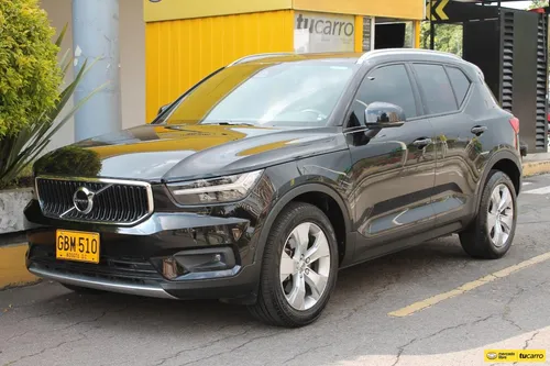 Volvo XC40 2.0 T4 FWD MOMENTUM II TP