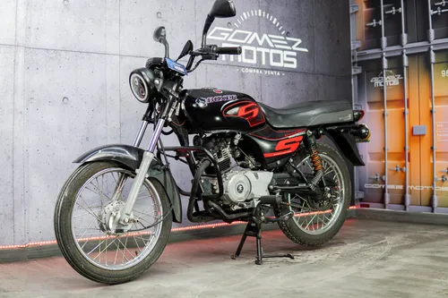 Bajaj Boxer 100 2023