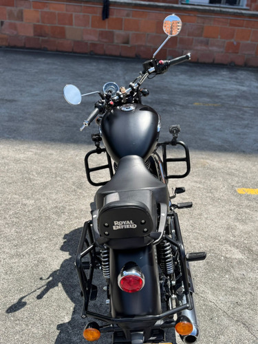 Royal Enfield Meteor 350 Stellar Black 2024