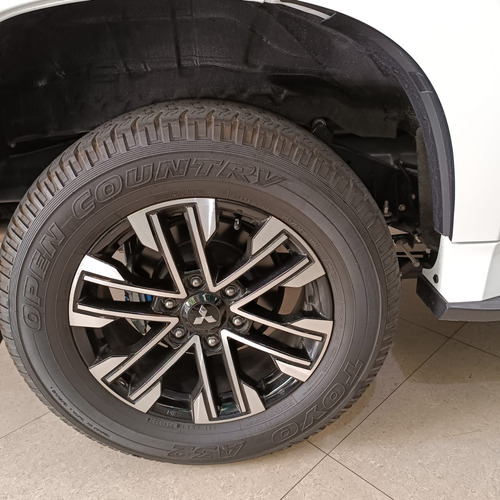 Mitsubishi Montero Sport 2023
